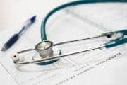 Soins médicaux : vers un remboursement selon les revenus ?