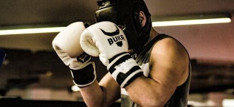 Assurance de prêt immobilier et sport de combat